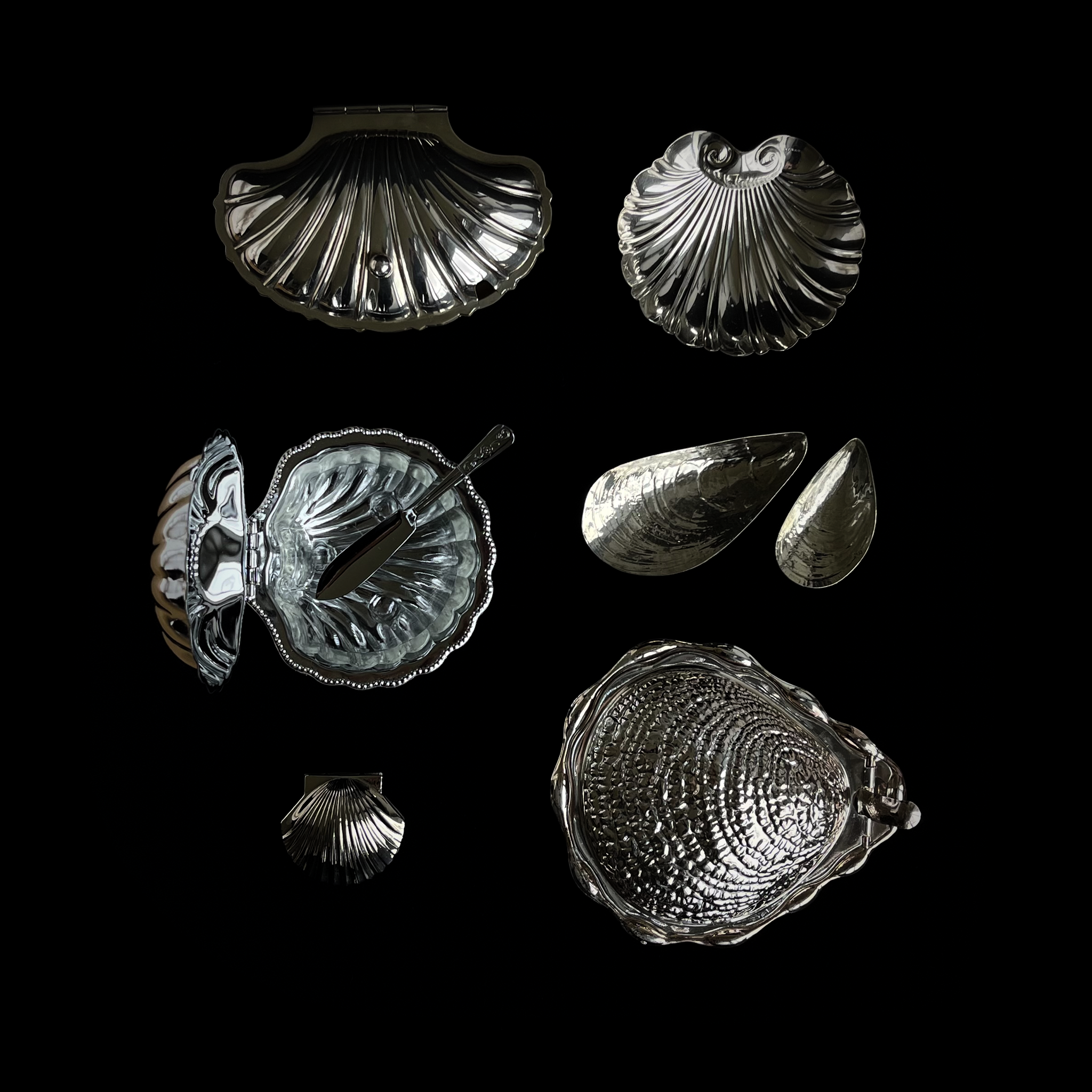 Silver shell box with spoon, Deschamps Frères, France, 1930s.