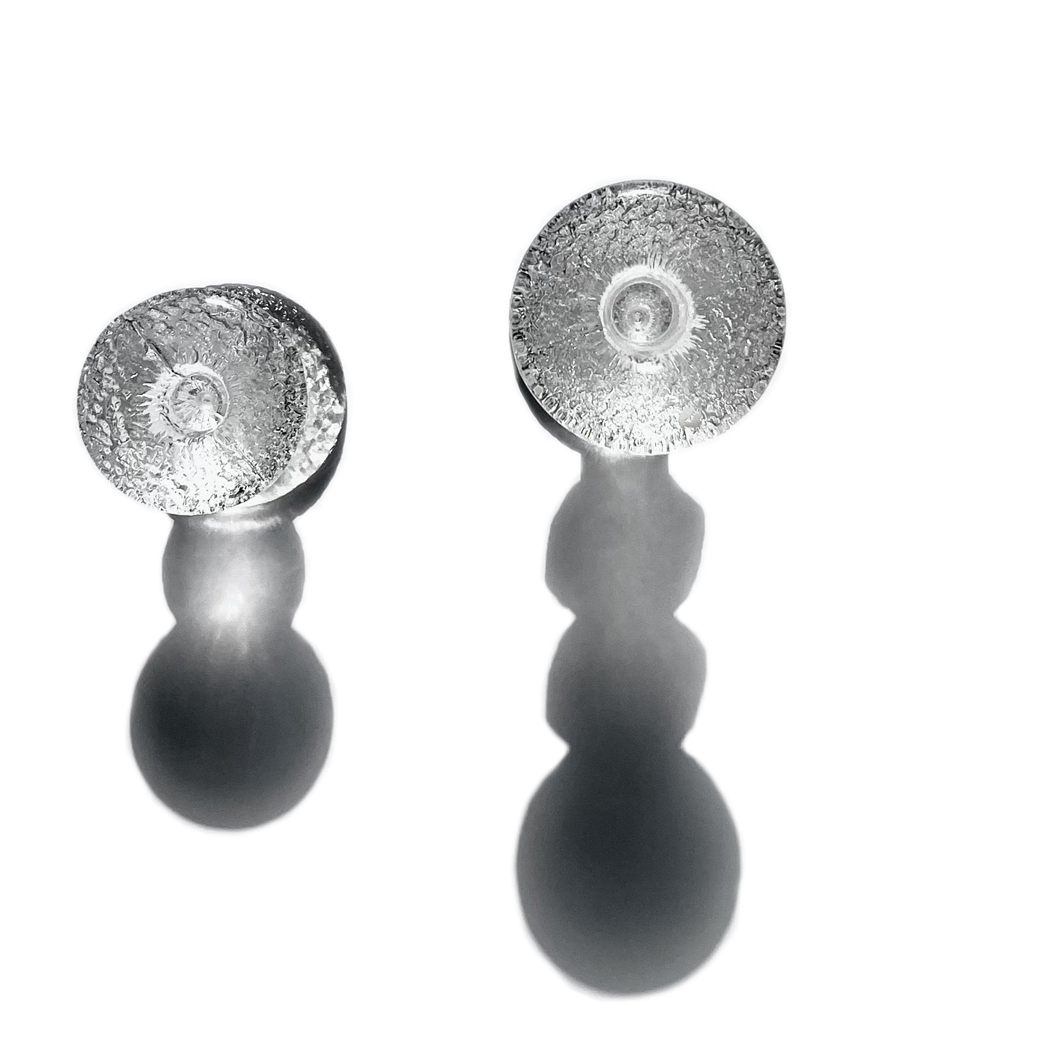 Set of 2 ice glass Festivo candleholders by Timo Sarpaneva, Iittala, Finland, 1960s.