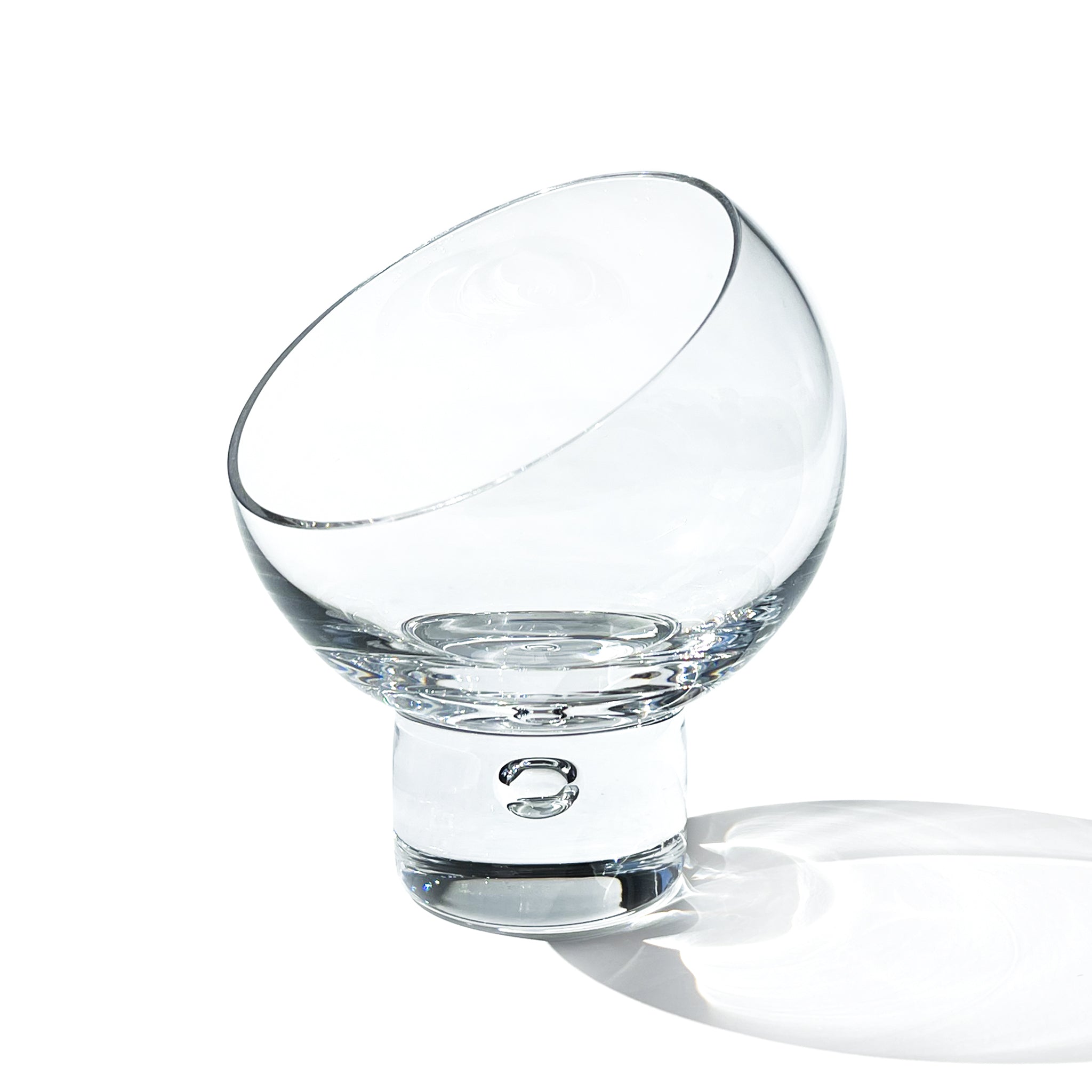 Set of 6 crystal glasses with encapsulated bubble and angular cut,  RCR Royal Crystal Rock, Italy, 1980s.